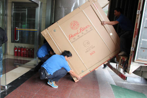 平泉钢琴贵重工艺品无忧运